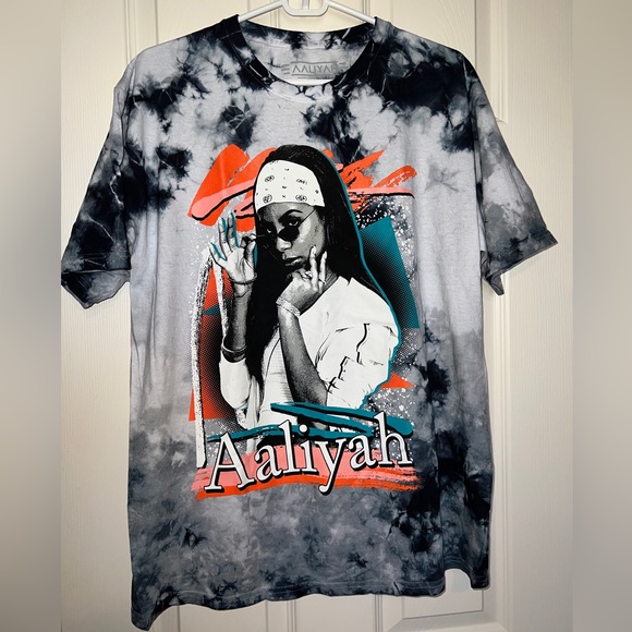 🎵 NWOT! Official Aaliyah Tie Dye Tee - Picture 2 of 5